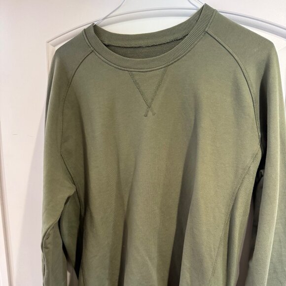 Myles Apparel Other - Myles Apparel - Everyday Crew Sweatshirt in Forest